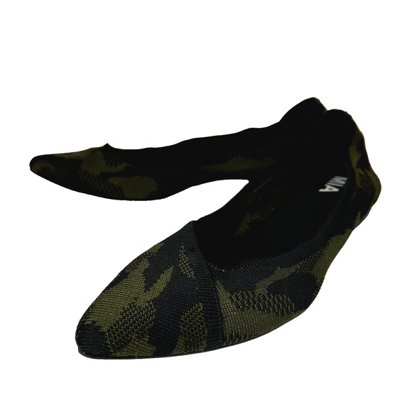 Mia Jeanette Ballet Flats Womens 8.5 Camo Print Pointed Toe Fall Staple Pull On - Picture 2 of 6